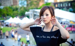 女子裸摔全光比赛在线观看